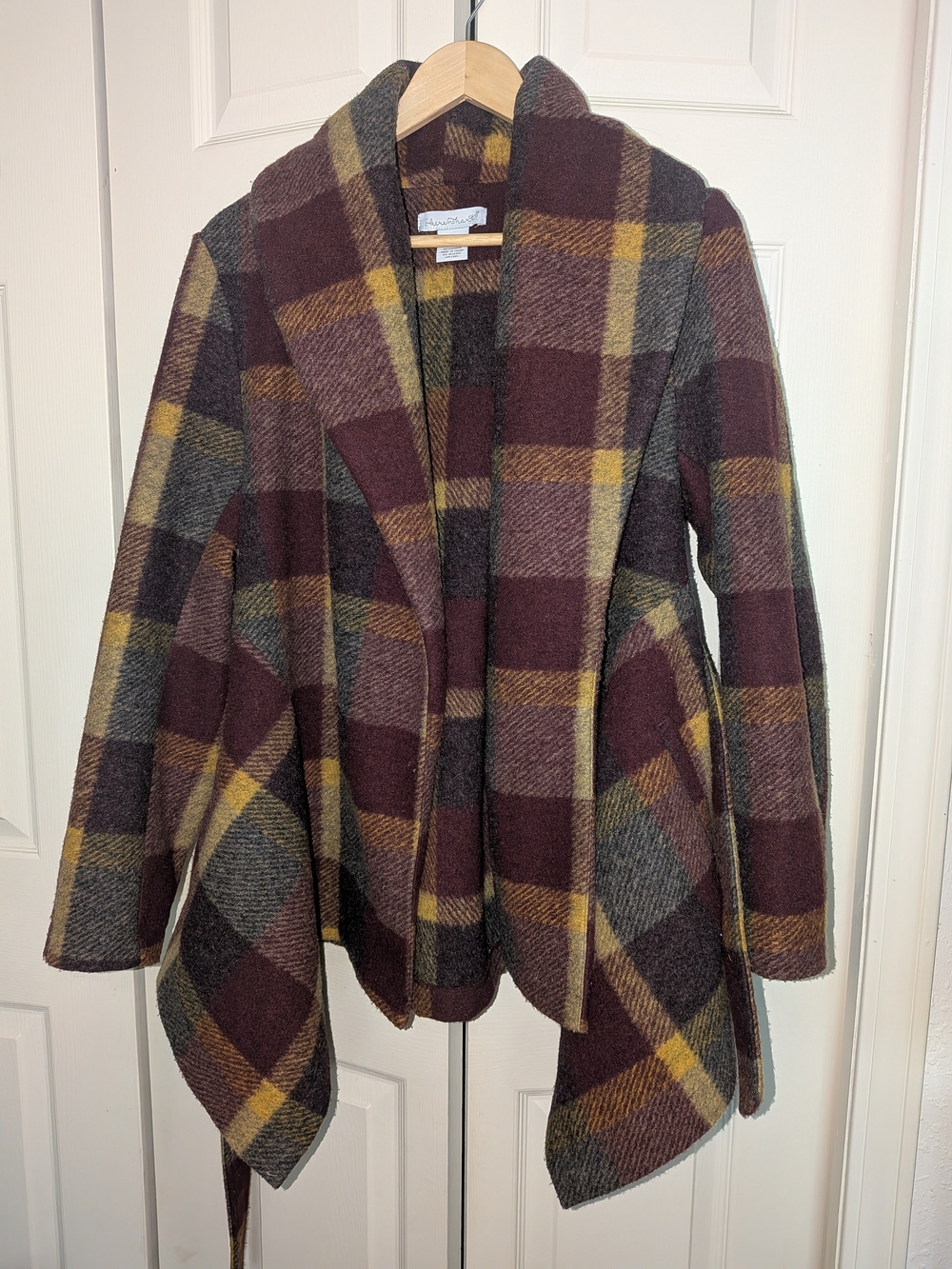 KEREN hart Plaid Open-Front Cardigan in Burgundy, Gray, and Yellow